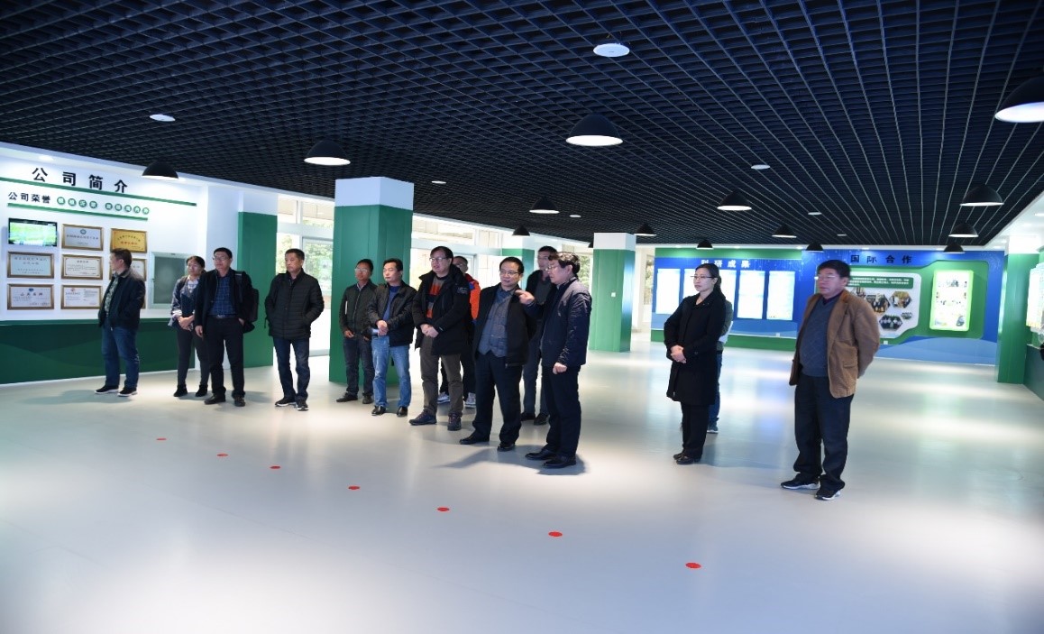 041609248rnb.jpg 041609248rnb.jpg